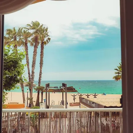 Seahomes Vacations - Seafront Brand New With Pkg Apartment *