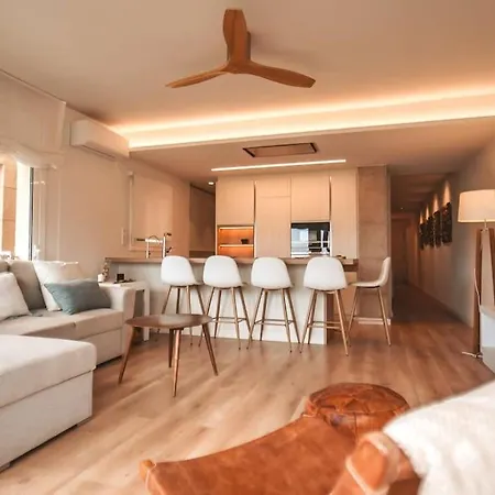 Apartment Seahomes Vacations - Seafront Brand New With Pkg Blanes