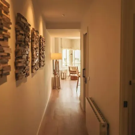 Seahomes Vacations - Seafront Brand New With Pkg Apartment *